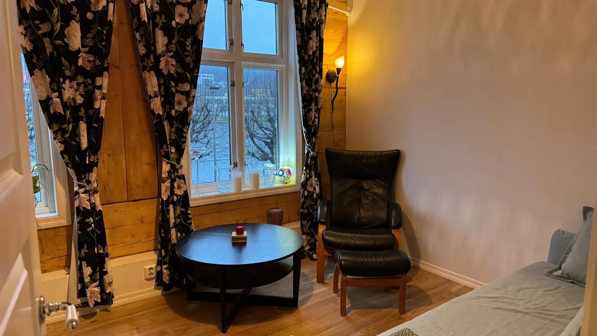 Lake View Apartment In Center Of Bergen - 3 Bedrooms
