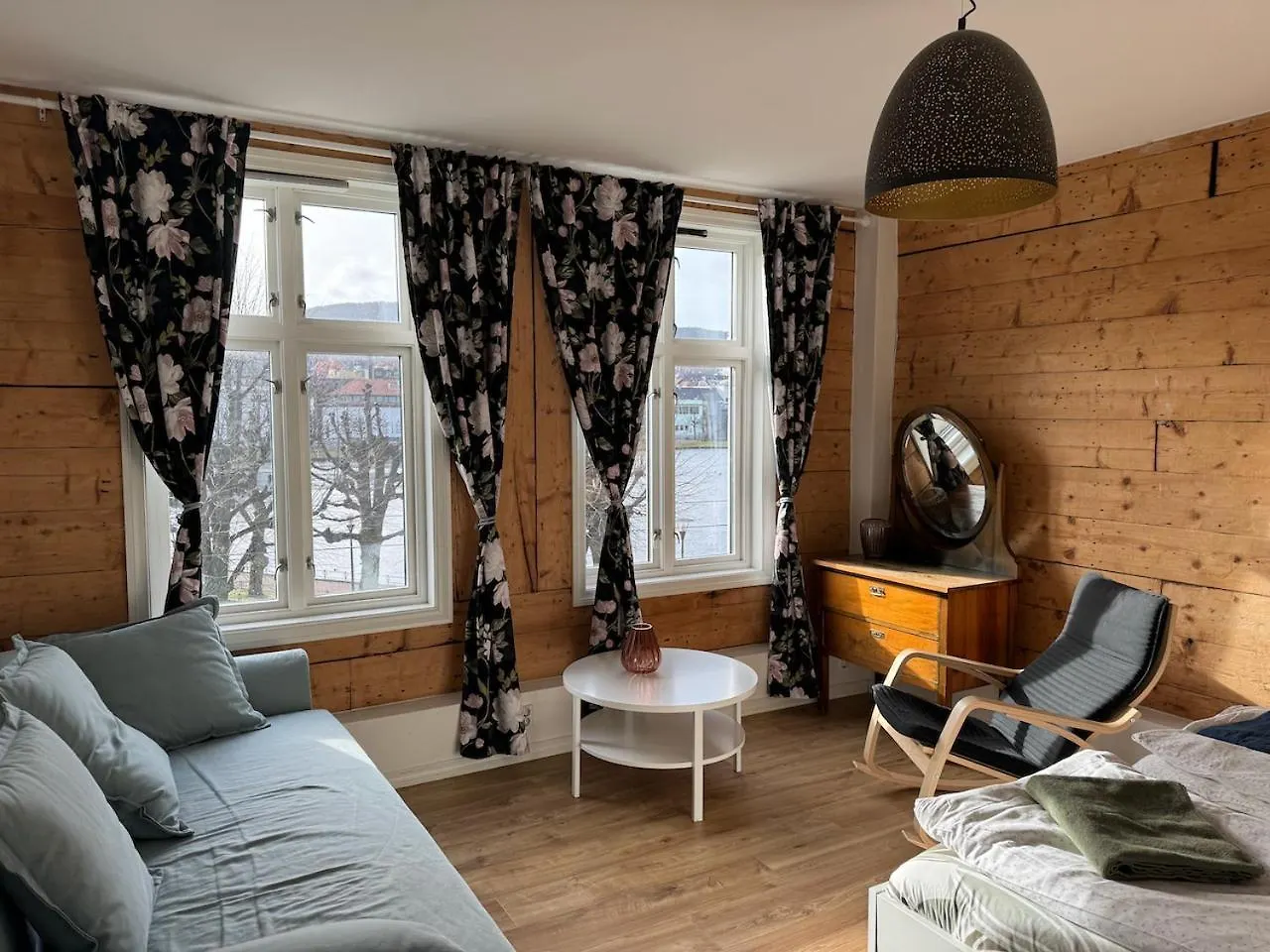 Lake View Apartment In Center Of Bergen - 3 Bedrooms