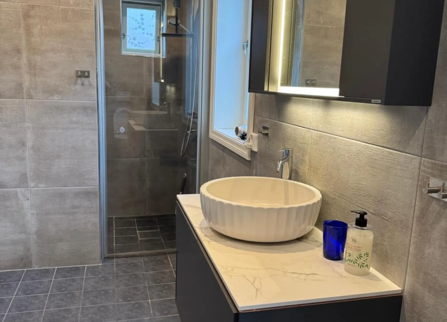 Lake View Apartment In Center Of Bergen - 3 Bedrooms Norway